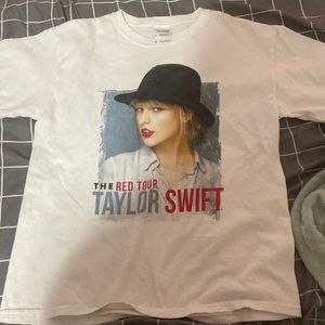 Taylor swift red tour shirt